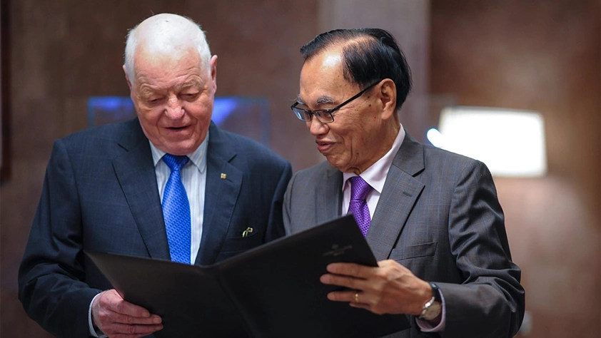 Meet the team - Patek Philippe ION Orchard